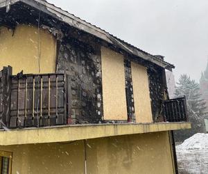 Czteroosobowa rodzina straciła cały dobytek w pożarze. Trwa zbiórka na odbudowę domu