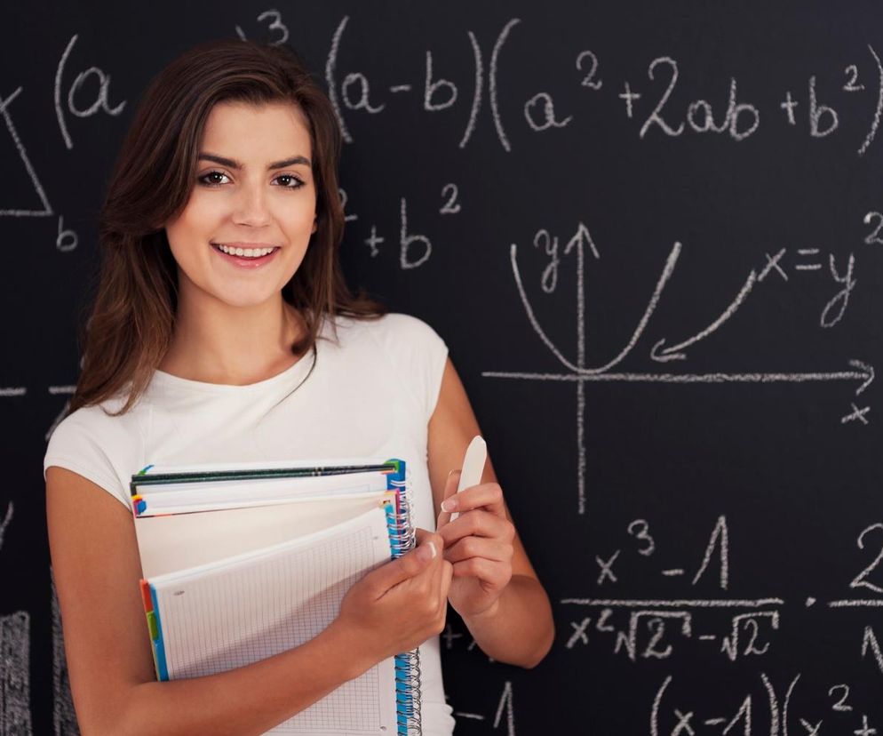 Ile to jest 40÷(5−3)×(6−4)+8−10? To z pozoru proste działanie wielu spędza sen z powiek