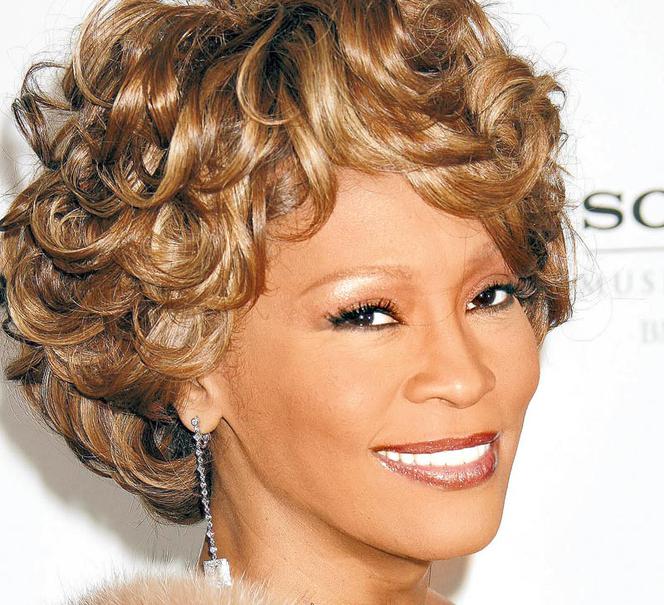 Whitney Houston była  bezzębna i miała raka