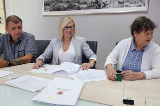 Podpisanie umów na dotacje 