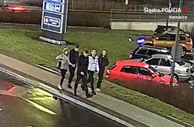 Pobicie 17-latków w Katowicach. Policja ściga grupę osób. Rozpoznajesz kogoś? ZDJĘCIA