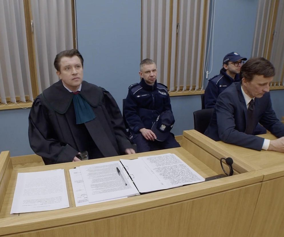 M jak miłość po wakacjach. Święcicki (Artur Paczesny), adwokat Święcickiego (Michał Siudek)