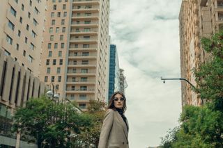 Nietypowe zestawy, które będą hitem tego sezonu. Sprawdź, czy masz je w swojej szafie