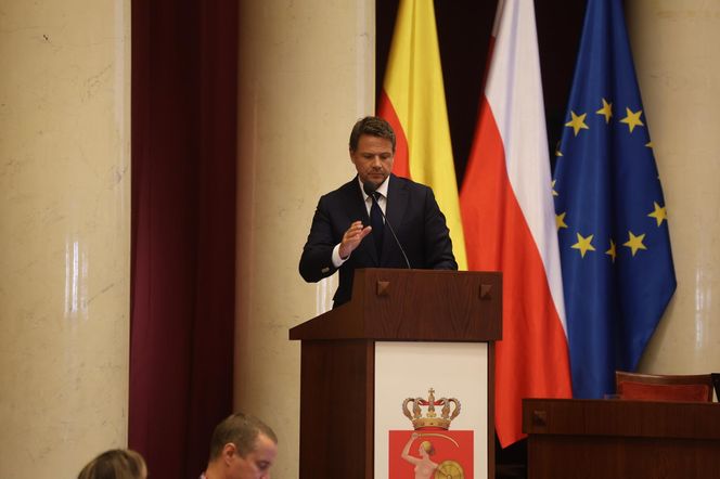 Nadzwyczajna sesja Rady Warszawy