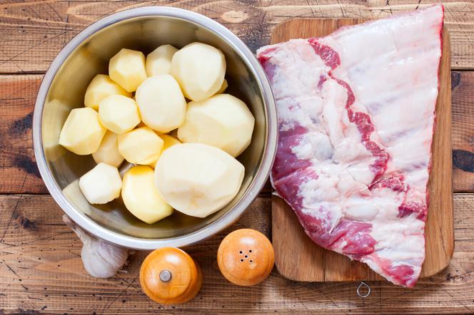 Żeberka pieczone z ziemniakami