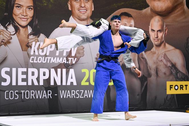 Clout MMA ważenie