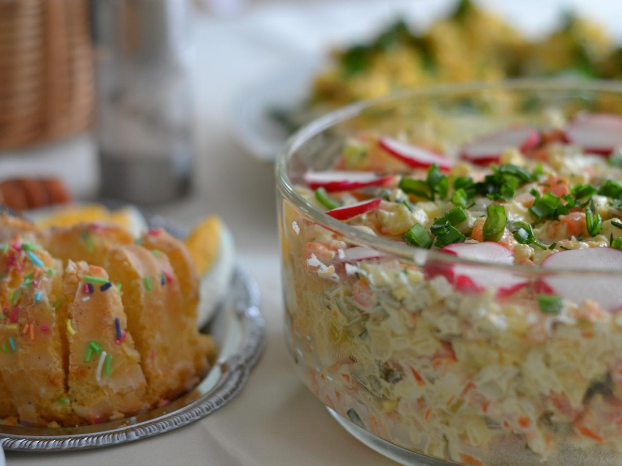 Sałatka jarzynowa na Wielkanoc - co składa się na najlepszy przepis?