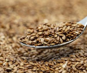 Wspiera długowieczność i obniża ciśnienie krwi. Wypróbuj 12-tygodniową kurację z siemieniem lnianym