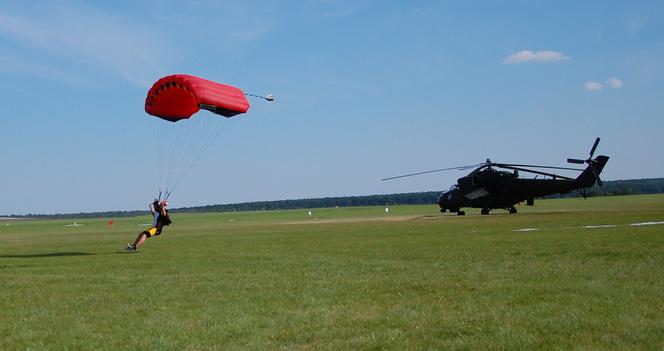 Skydive Chełm: Oderwij się od ziemi i wyskocz!