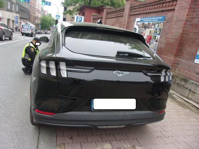"Najlepsi" kierowcy są w Katowicach. A jak świetnie parkują! I jeszcze są potem zdziwieni mandatami