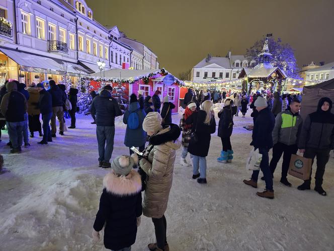 Jarmark Bożonarodzeniowy 2023 na rzeszowskim Rynku