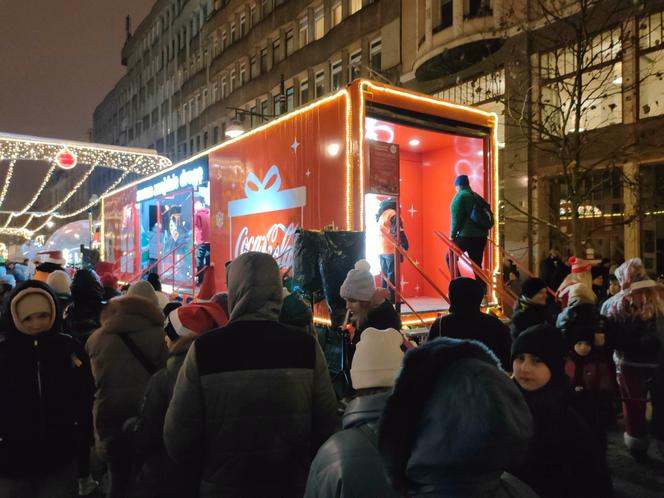 Coraz bliżej święta! Ciężarówka Coca Coli odwiedziła Łódź