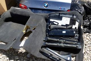 Dziupla samochodowa na Pradze Południe - policjanci odkryli części kradzionych aut