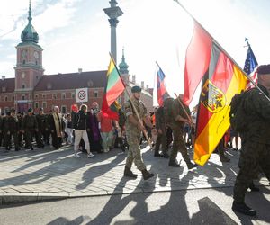 Uczestnicy 45. Warszawskiej Akademickiej Pieszej Pielgrzymki Metropolitalnej na Jasną Górę