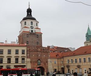 Spacer po centrum Lublina. Czy w mieście czuć już wiosnę?