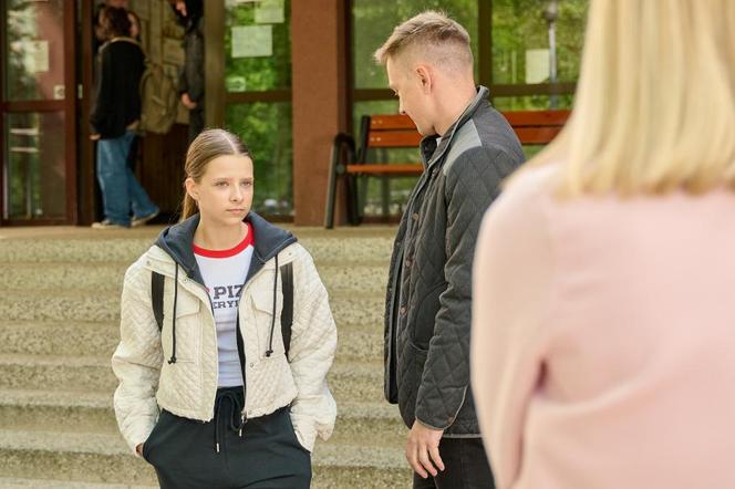 Na Wspólnej, odcinek 3705: Julka pogodzi Elżbietę i Igora?! Córka Nowaka ucieknie się do podstępu - ZDJĘCIA