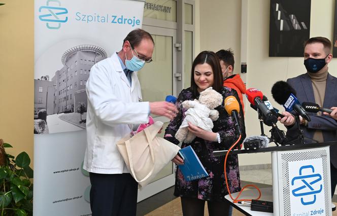 Maluina i Nikol wyszły ze szpitala w Zdrojach