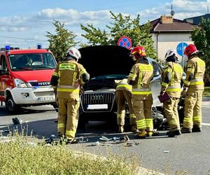 22-letnia kobieta na skuterze potrącona przez samochód