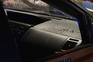 Zaatakował dostawcę jedzenia i padł jak rażony gromem. Szokująca agresja na Woli