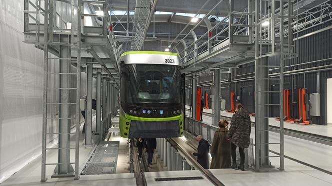 Otwarcie nowej zajezdni tramwajowej oraz pierwsza przejażdżka nową linią tramwajową na Pieczewo