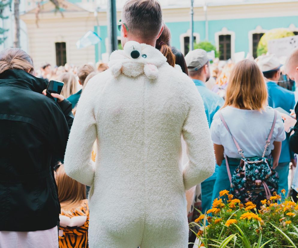 Marsz w piżamach w Warszawie. Chcą pokazać, że hałas to problem, nie fanaberia.