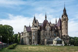 Zamek w Mosznej ma odzyskać dawny blask. Remont i renowacja parku potrwa nawet 2 lata
