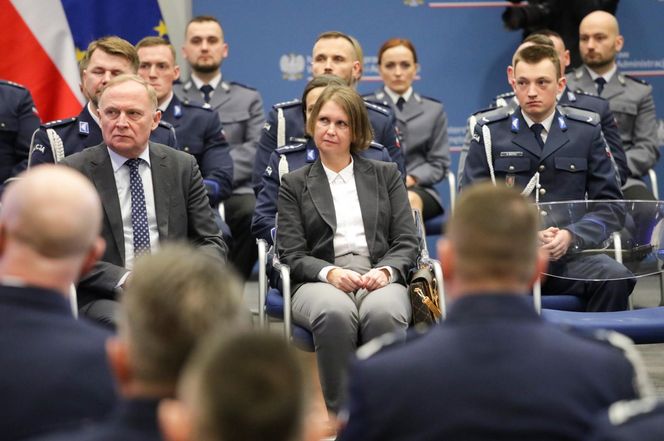 Z narażeniem życia ratowali innych. 81 policjantów odebrało medale 