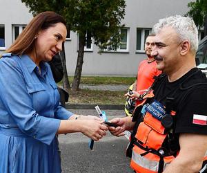 14 nowych ambulansów wyjechało na ulice miast w regionie. Każda warta jest ponad milion