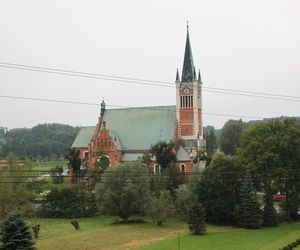 To jedna z najstarszych wsi w Małopolsce. Jest nazywana polskim Lourdes