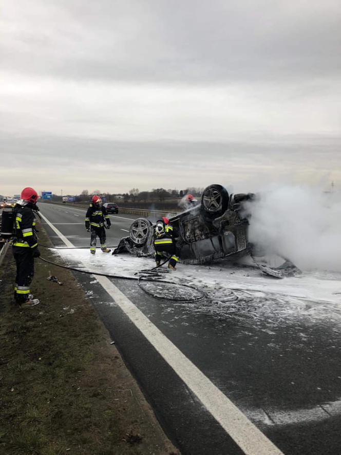 Pożar samochodu na A2 koło Poznania