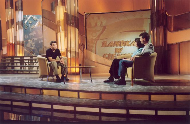 Randka w ciemno. Fenomen miłości zza parawanu