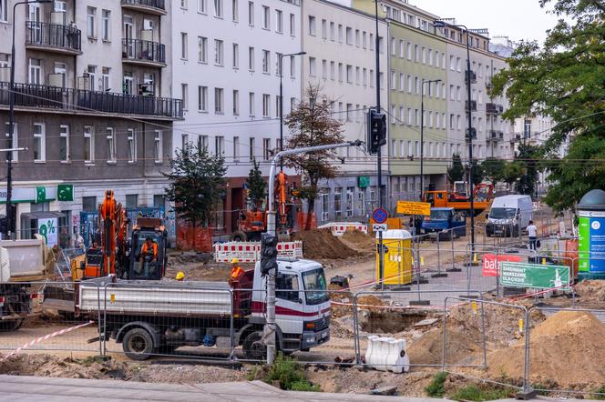 Budowa tramwaju na ul. Rakowieckiej w Warszawie