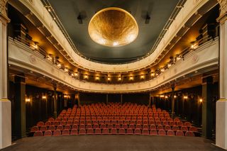 Przebudowany Teatr im. Stefana Żeromskiego w Kielcach otwarty. Wyeksponowano walory zabytkowego obiektu i dostosowano go do wymagań XXI wieku