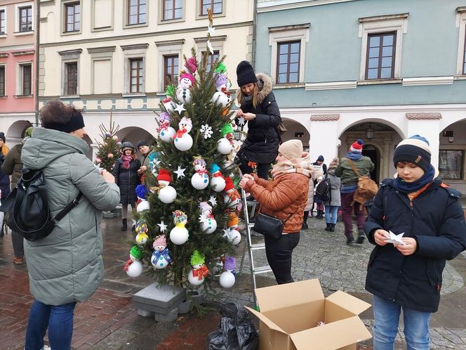  Zamojskie przedszkola i szkoły dekorowały choinki