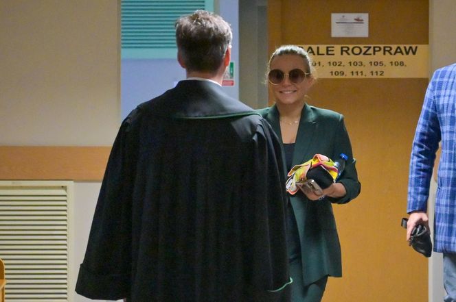 Anna Mucha pozwała Paulinę Smaszcz