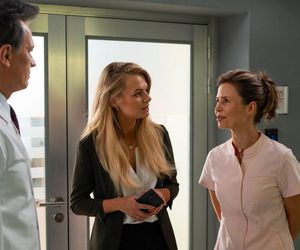 Na dobre i na złe odc. 940. Kinga Lipska (Magdalena Kumorek), Andrzej Falkowicz (Michał Żebrowski), Agata Woźnicka (Emilia Komarnicka)