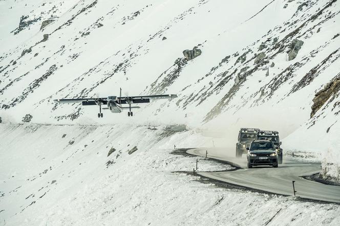 Range Rover Sport SVR,  film "Spectre"