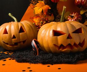 Wróżby na Halloween 2024. Strasznie szalone przepowiednie na 31 października