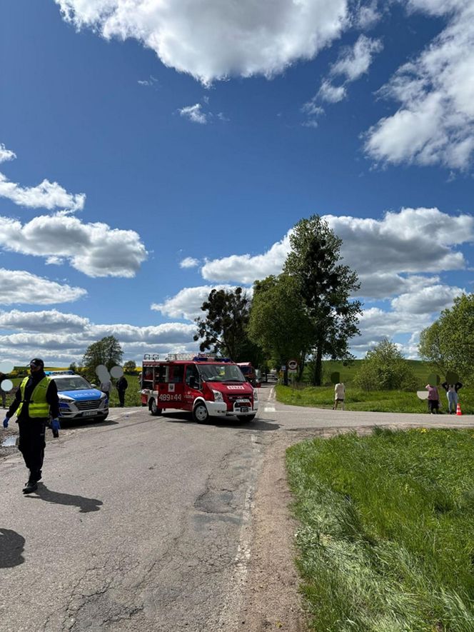 Śmiertelny wypadek pod Olsztynem. 39-latek zignorował znak "stop"? [ZDJĘCIA].