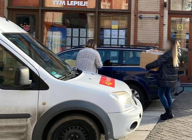 Kolejki po pączki na deptaku w Zielonej Górze