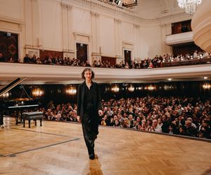 XIX Międzynarodowy Konkurs Pianistyczny im. Fryderyka Chopina. Stroje uczestników wywołały burzę