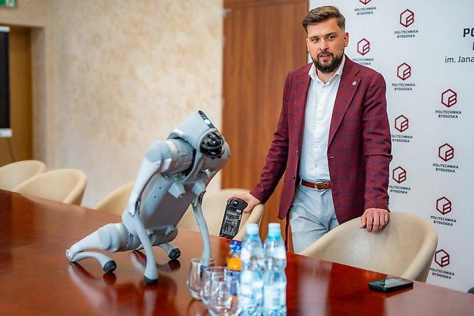 Czteronożny robot AI będzie uczył studentów Politechniki Bydgoskiej. Sami wymyślą, do czego może się przydać