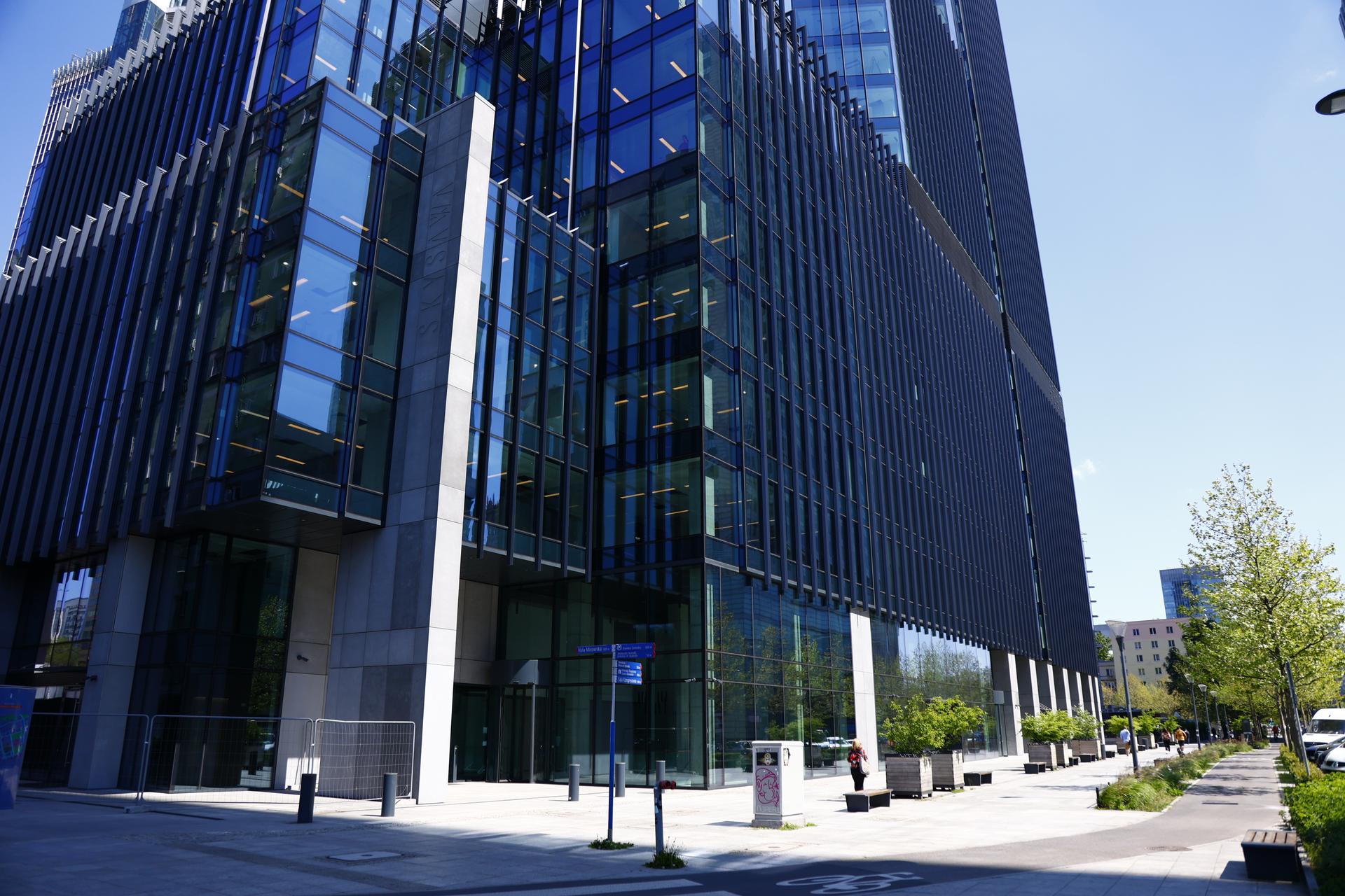 Skysawa, Warszawa, ul. Świętokrzyska 36