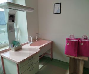 Odnowiony oddział noworodkowy wraz z częścią położniczą w mińskim szpitalu zapewni ciężarnym, rodzącym i maluchom nowoczesne warunki