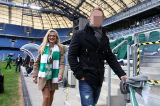 Króliczek Playboya boi się męża?