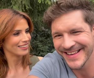 M jak miłość. Mikołaj Roznerski i Michalina Sosna po finale sezonu nagrali taki komunikat. Przy okazji ją wyśmiał - ZDJĘCIA, WIDEO
