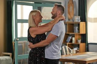 Pierwsza miłość, odcinek 3485: Emilka (Anna Ilczuk), Marcin (Przemysław Cypyański)