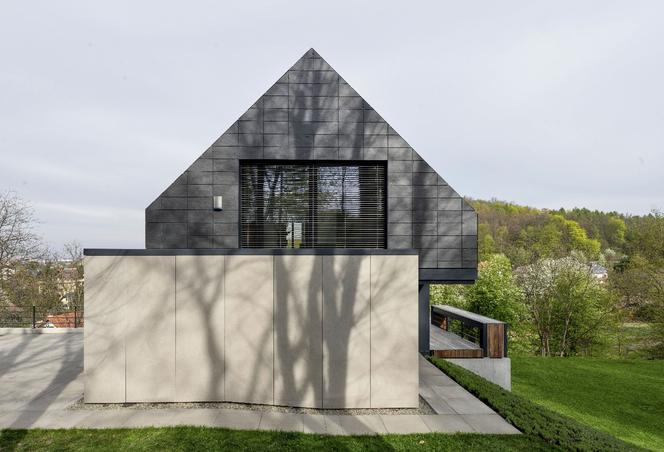 Dom solarny produkujący energię – architektura połączona z naturą