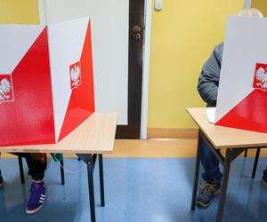 Wybory 2023. W Zakopanem i Gorlicach zniszczono karty do głosowania. W Nowym Sączu ktoś wyniósł jedną z lokalu