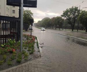  Łódź zalana po ulewie. Ulicami popłynęły strumienie wody [ZDJĘCIA]